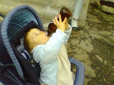 only-in-russia-baby-drinking-beer
